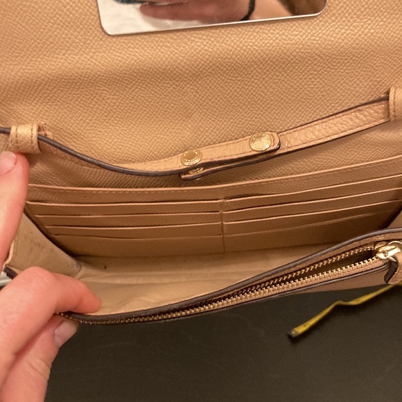 Coach vintage Anna fold over convertible crossbody in beige GVU some small stain - Picture 8 of 15